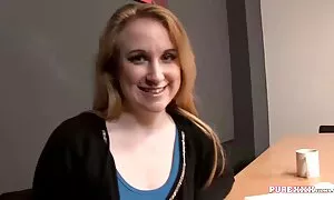 Cutie عکس سکسی پسر ها رقص استریپتیز خود را به موسیقی