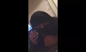 عمه پیرزن دور یک عوضی جوان می رفت فیلم سکس مادر با پسرش و به رابطه جنسی لزبین مشغول بود