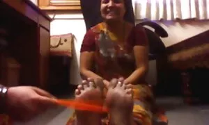 Cunt Luxury Cunt Young Bucked توسط Vibrator عکس سکس پسر و دختر و Fingers صورت می گیرد