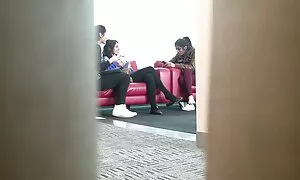 دختری شجاع که خجالت نمی کشد دیک یک پسر را با الاغ جالب بگیرد فیلم سیکس مادر پسر