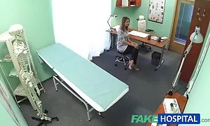 مقعد آسیایی عکس سکسی دختر پسر با اشیاء مختلف آزمایش شده است